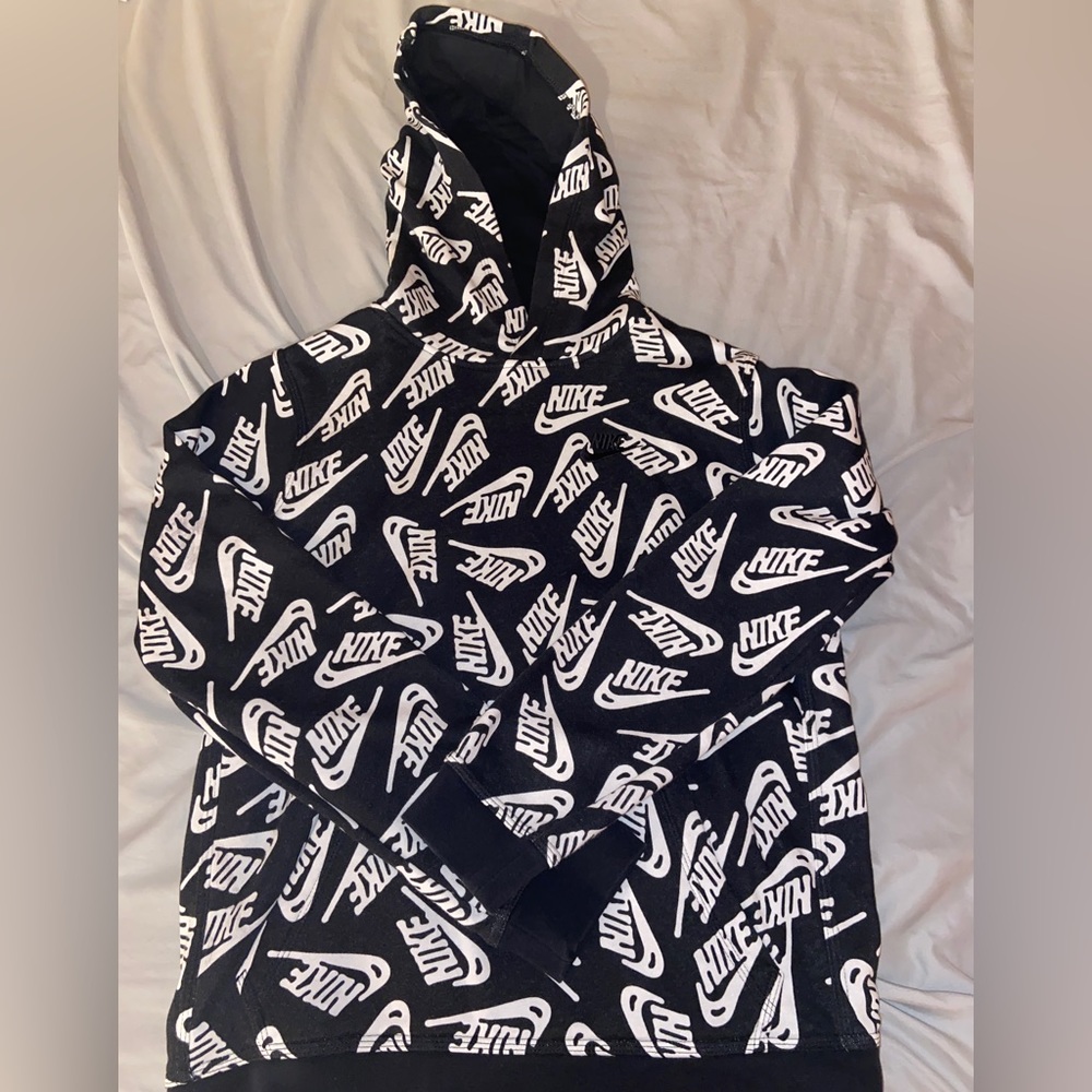 nike hoodie